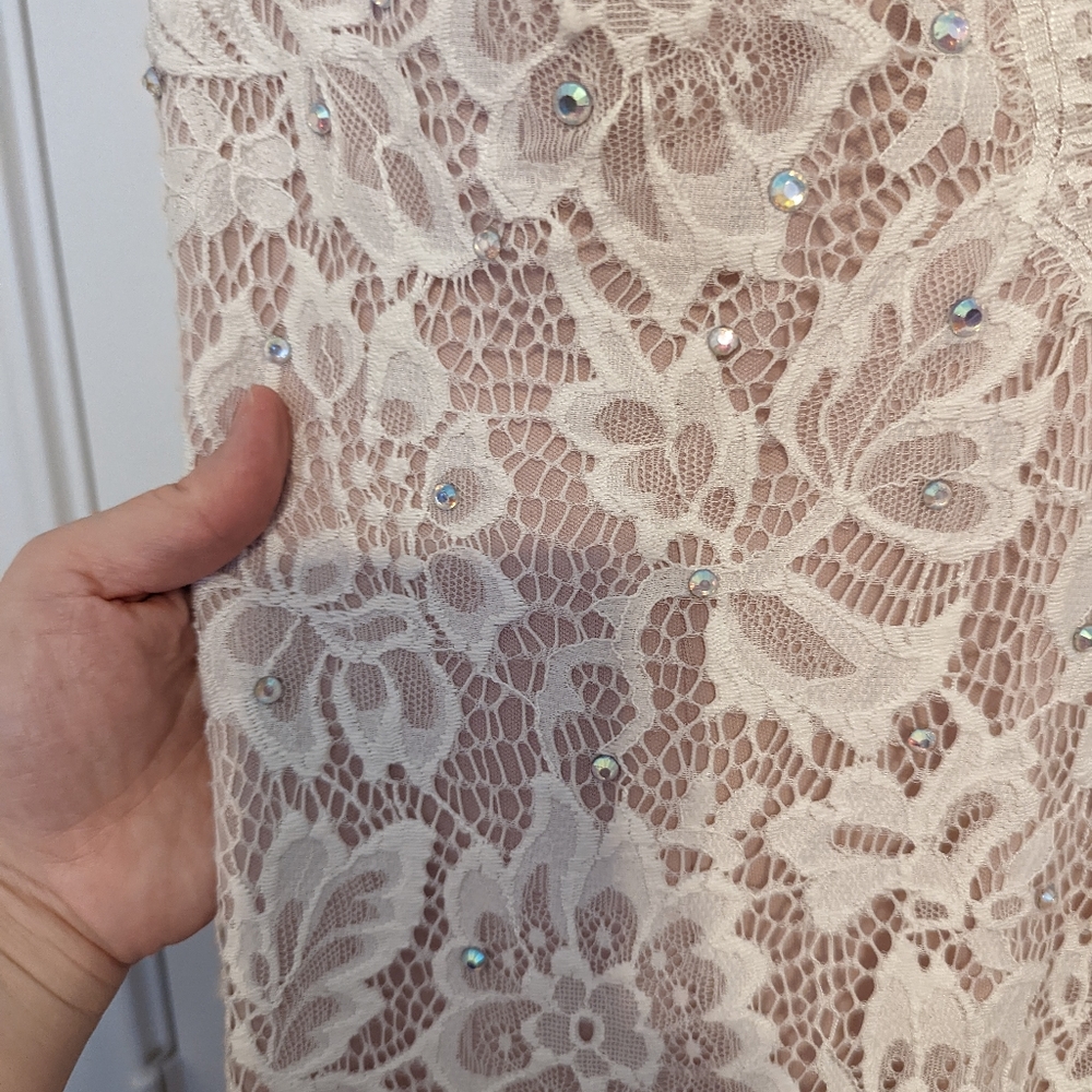Formal dress - Picture 4 of 13